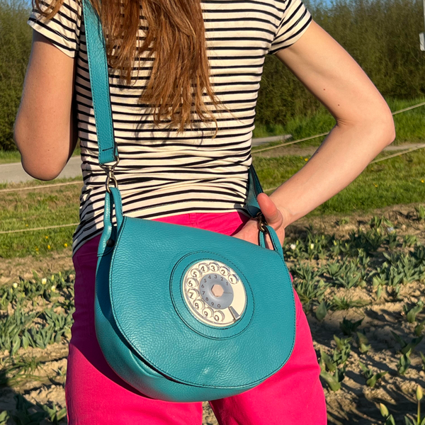 Saddle phone bag turchese