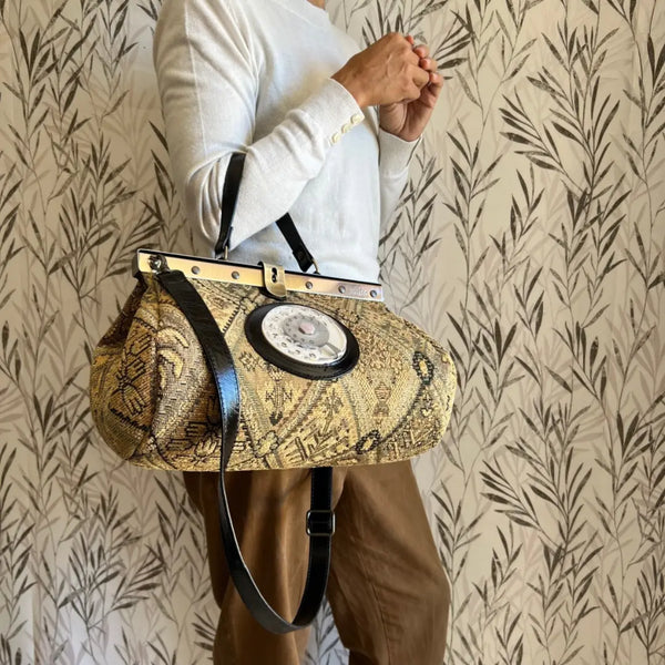 La tilde sales borse prezzi